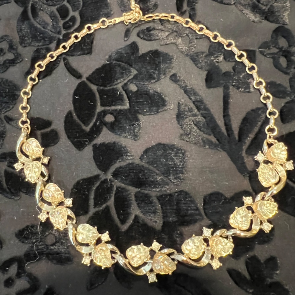 Vintage Coro choker